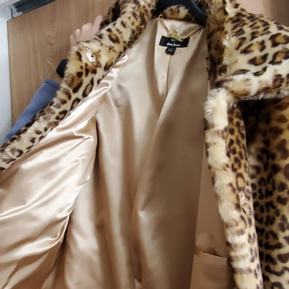 Faux Leopard Coat - Picture 4 of 8